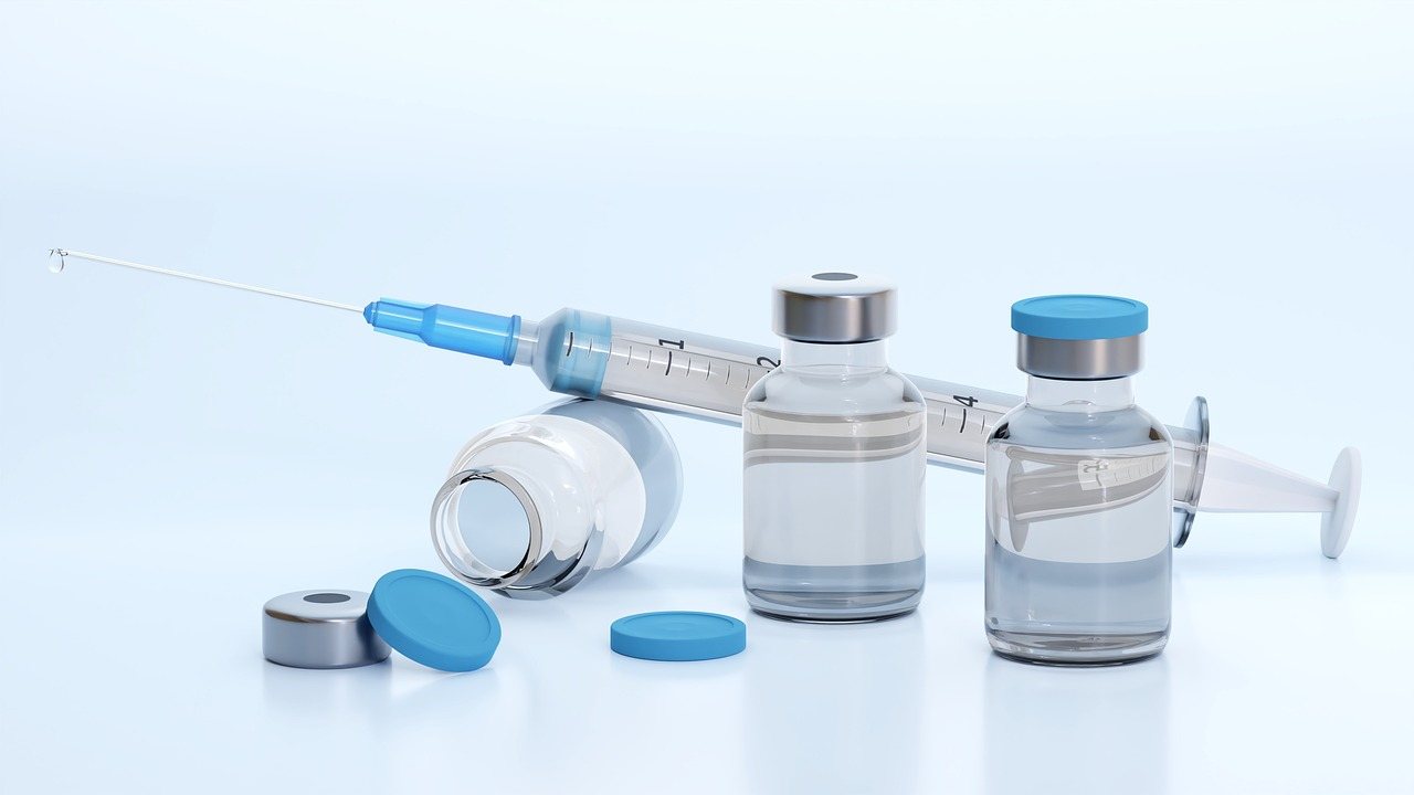 syringe vaccine medical needle